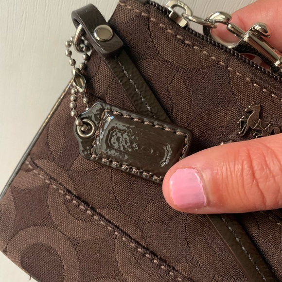 Coach Signature Canvas Wristlet - Picture 6 of 9